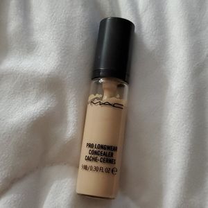 MAC PROLONGWEAR CONCEALER NC15